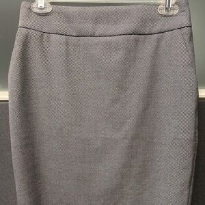 EXPRESS hounds tooth Women's Skirt size 6